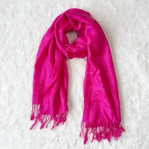 Pashmina Woman Vibrant Pink Pashmina & Silk Bled Scarf Classic Luxury Feminine